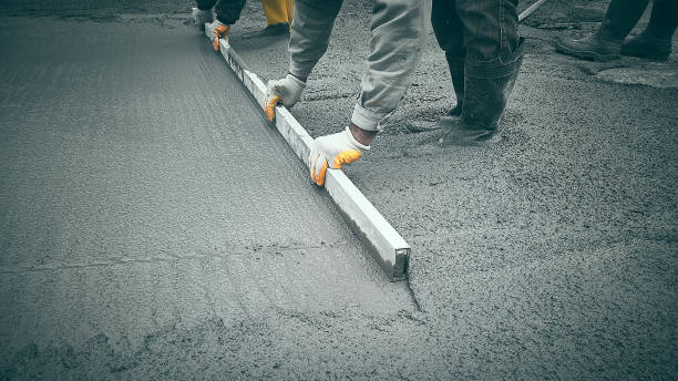 Best Concrete Sidewalk Installation  in Wolf Creek, UT
